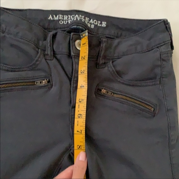 American eagle stretch jeans skinny, size 2, charcoal black color, zipper detail - Picture 6 of 6
